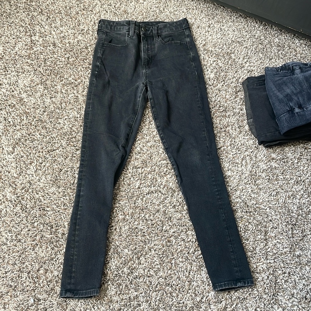 American Eagle High-Rise Jeans